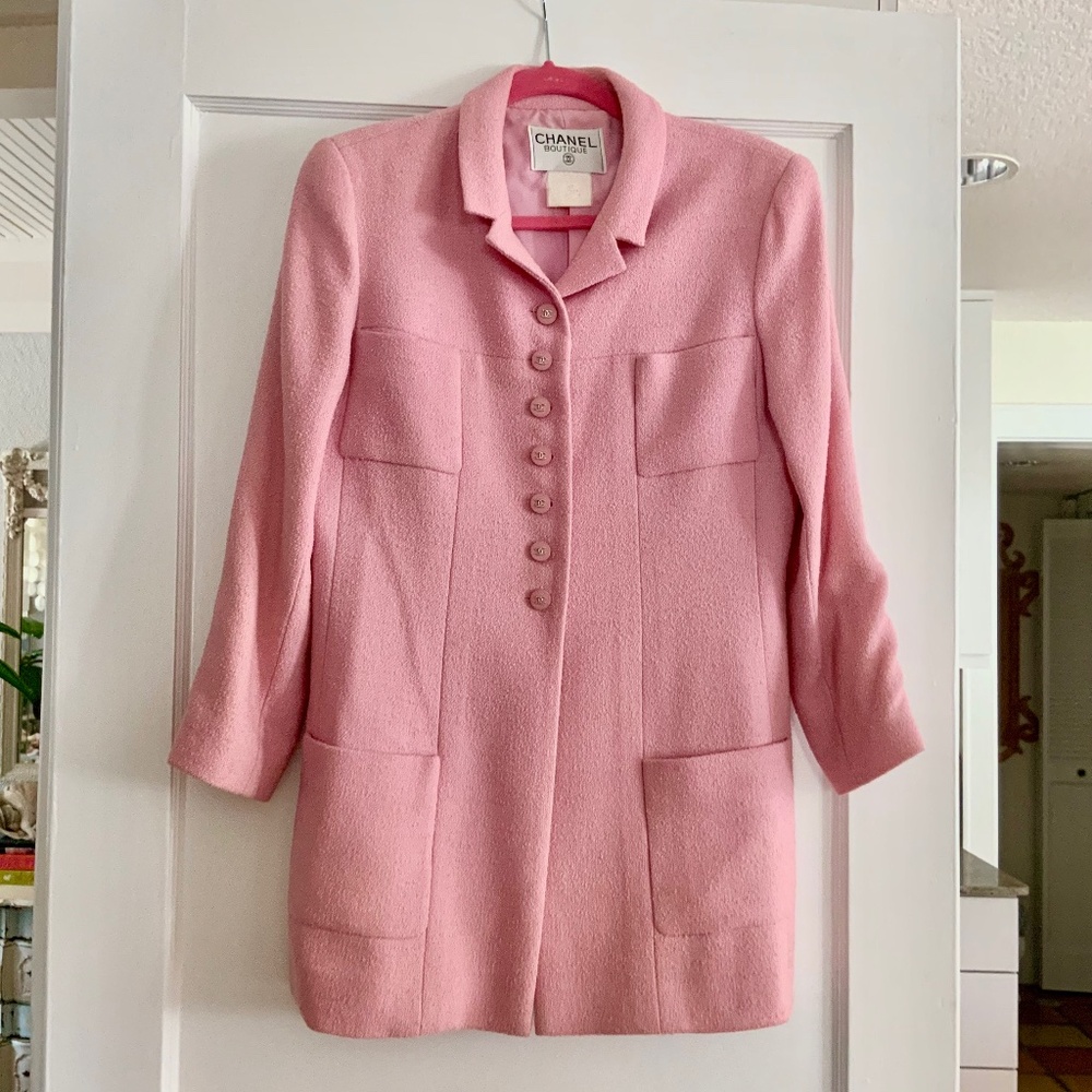 CHANEL VINTAGE BARBIE  PINK 1990 SUIT JACKET SKIRT 42 PRELOVED SPRING EASTER